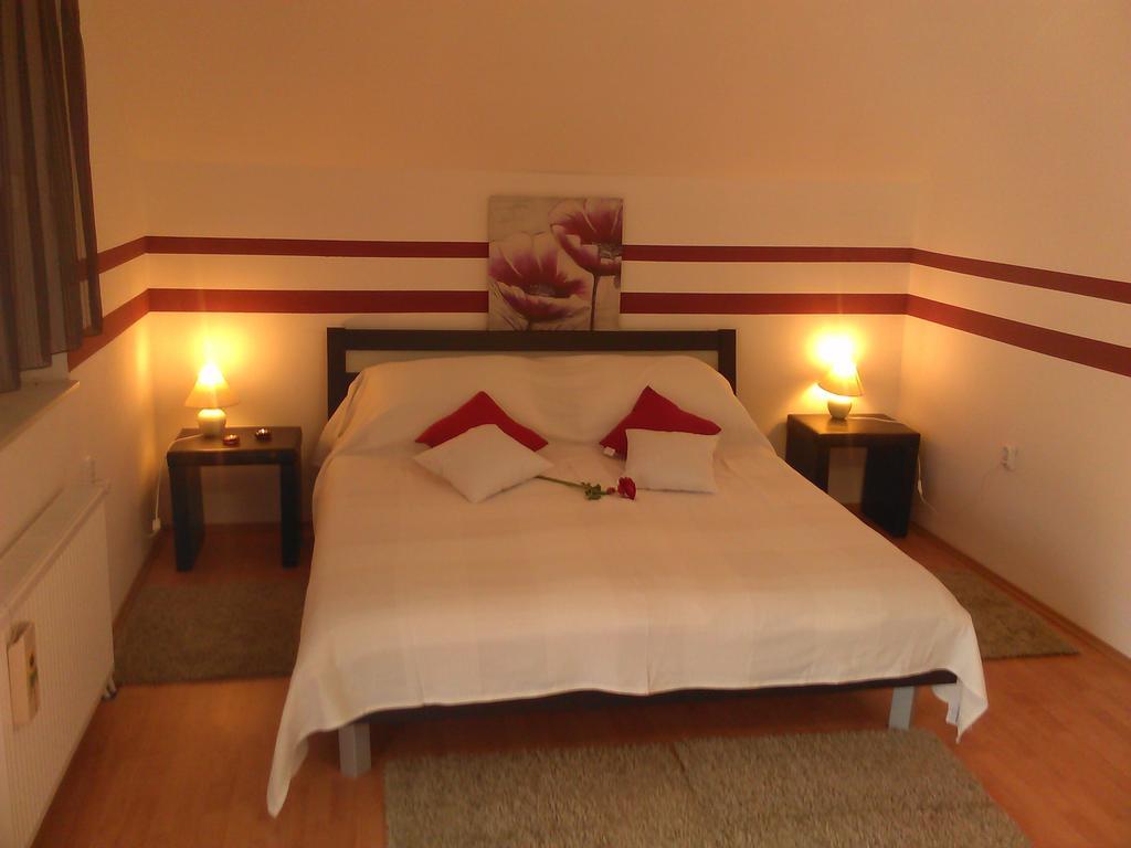Hotel House Delic Vrhovine Zimmer foto