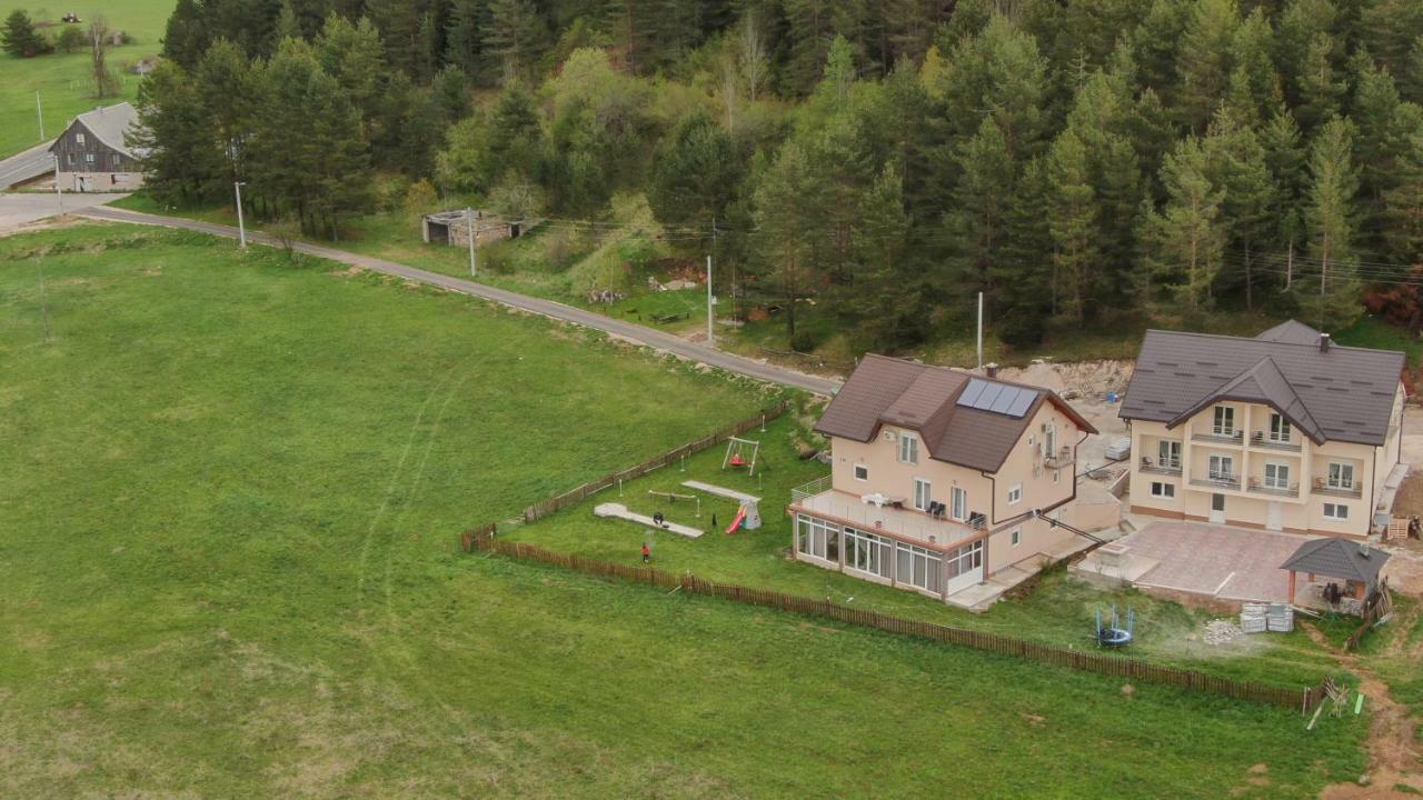 Hotel House Delic Vrhovine Exterior foto
